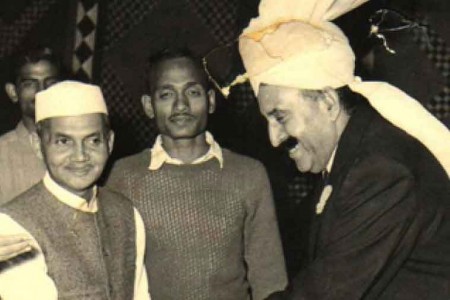 Hakim ji with Ex.Prime Minister Lal Bahadur Shastri ji